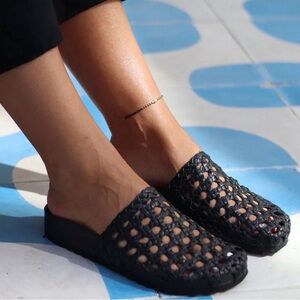 Mexas woven Clogs Size 38.5